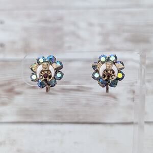 Vintage Screw Back Earrings Unusual Design Egyptian Theme